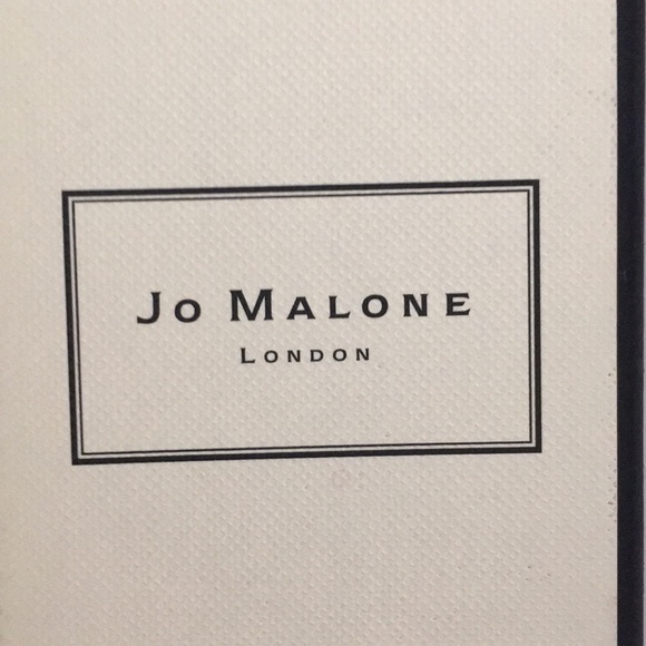 Jo Malone Gift Box - Picture 5 of 5